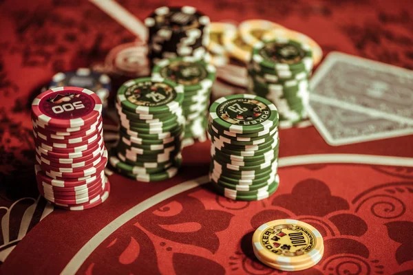Baccarat live action NetEnt baccarat table with live dealer on juragantoto login